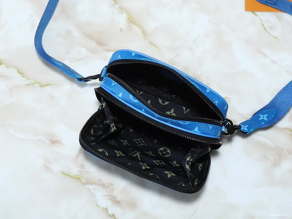 Louis Vuitton Versatile Bags Unisex Messenger For 698 1127